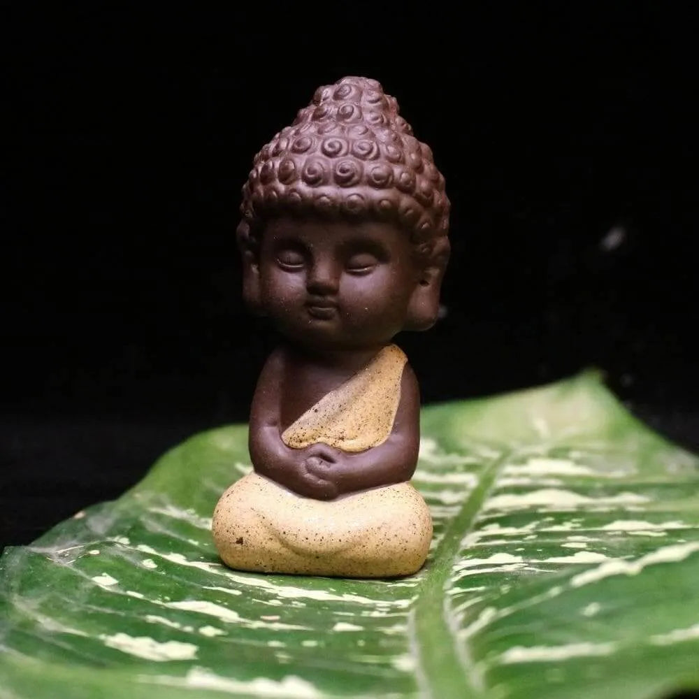small Buddha statue monk figurine tathagata India Yoga Mandala tea pet purple ceramic crafts  decorative ceramic ornaments